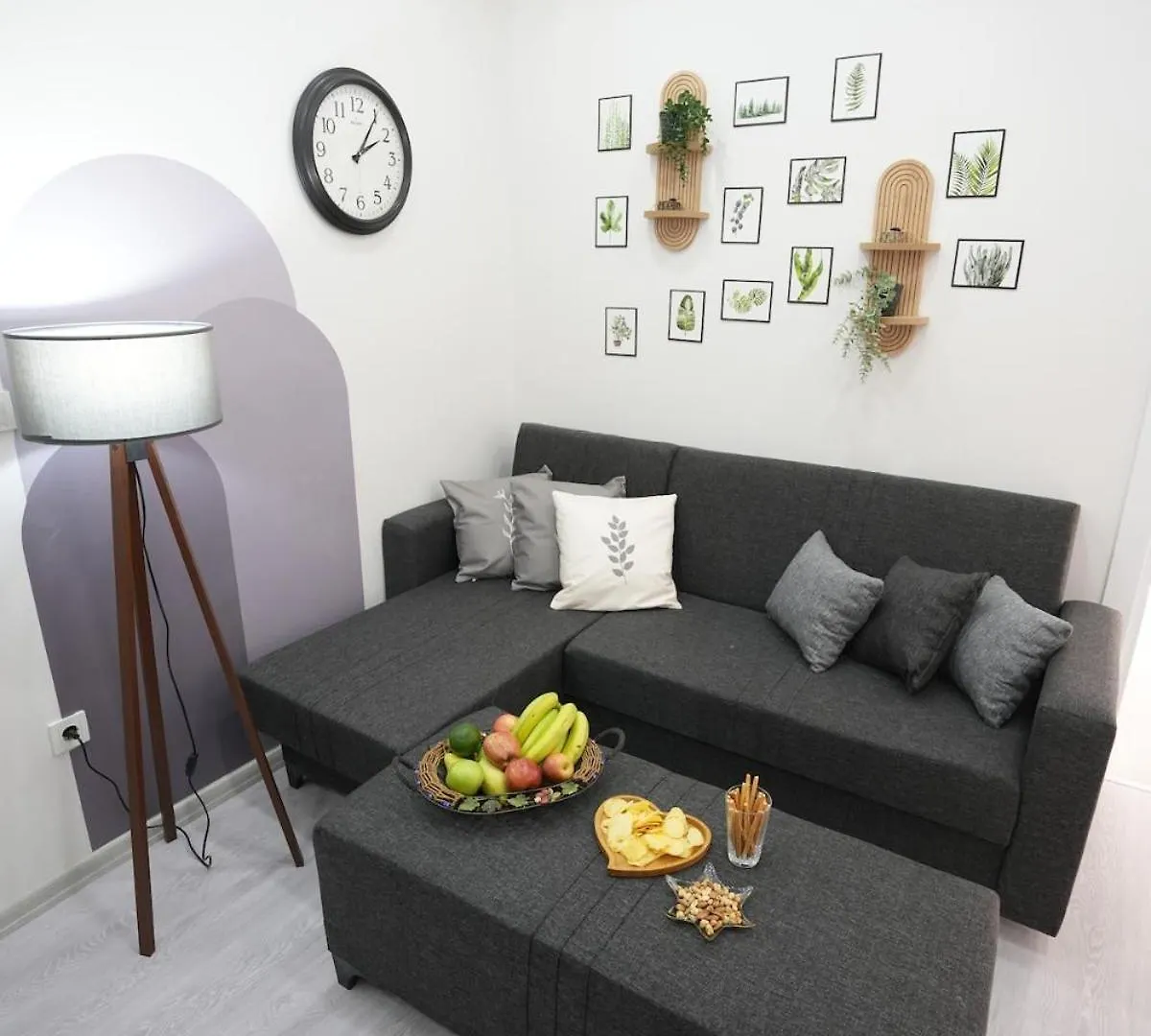Tram 1 Min!Modern,Comfortable Istanbul Apartment